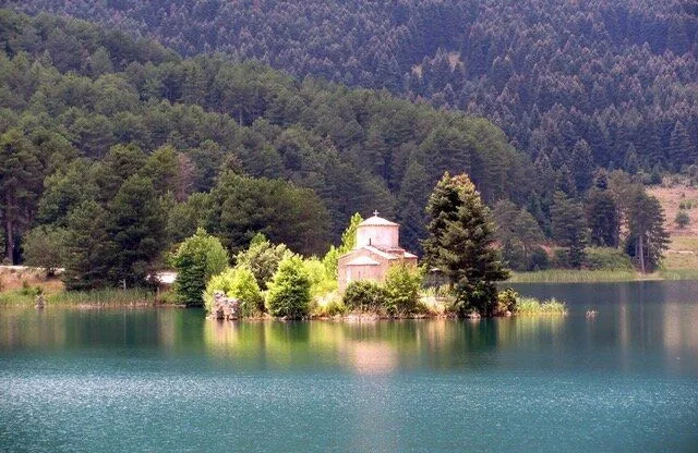 Doksa Lake