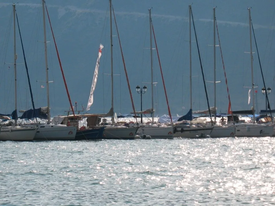 Sailing boats